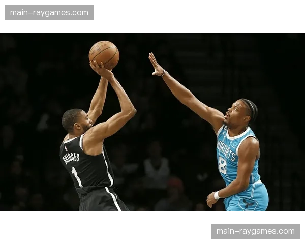 篮网击败黄蜂，布里奇斯贡献赛季新高的6次抢断